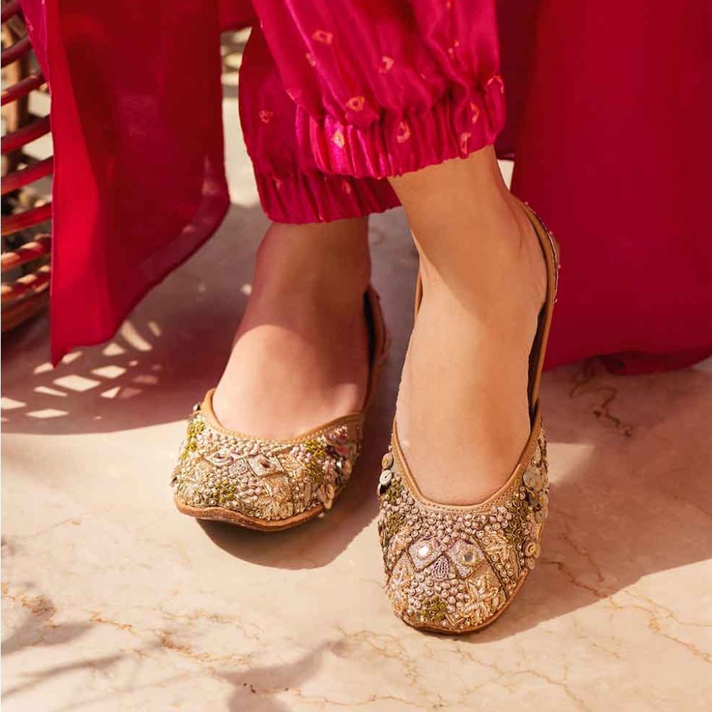 🥿NWT Handmade Seeker of Magic : Juttis